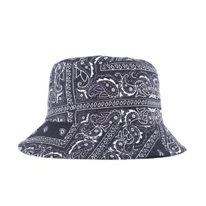 bob à motif bandana